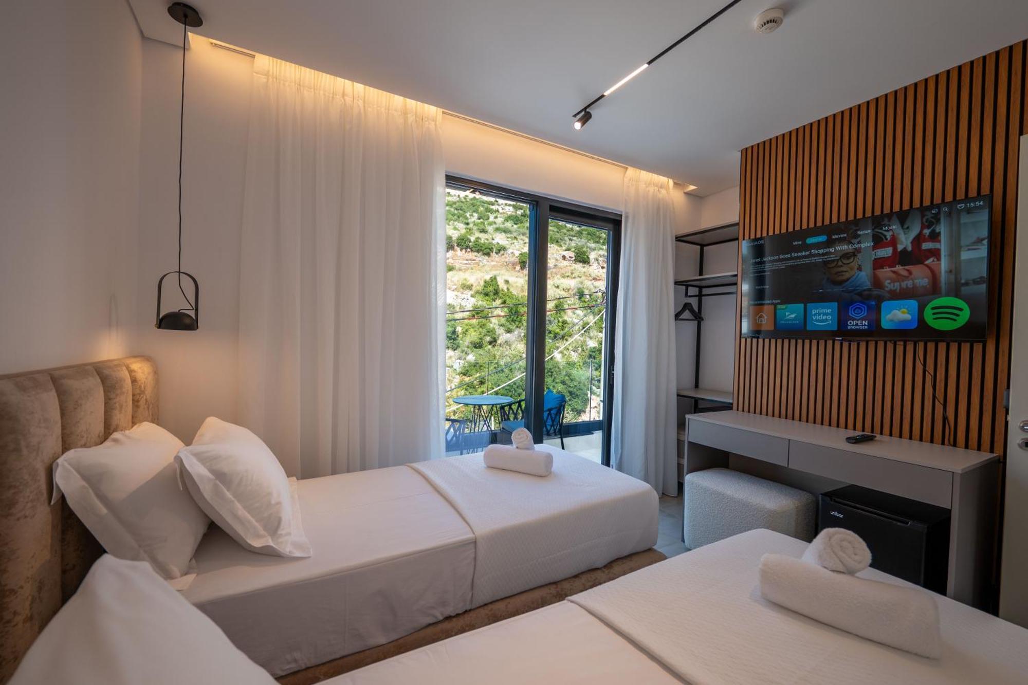 Litan Hotel Sarandë 外观 照片