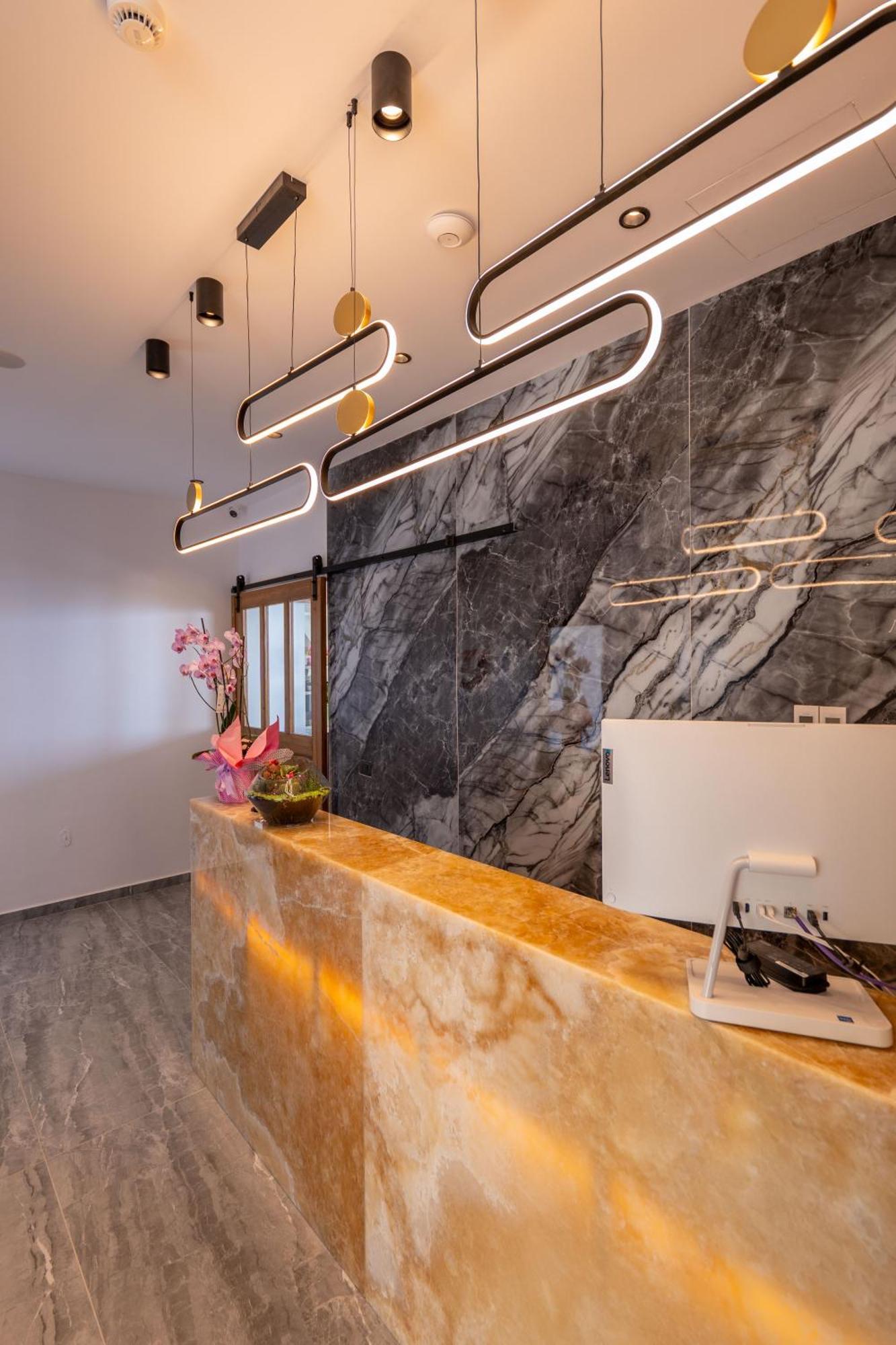 Litan Hotel Sarandë 外观 照片