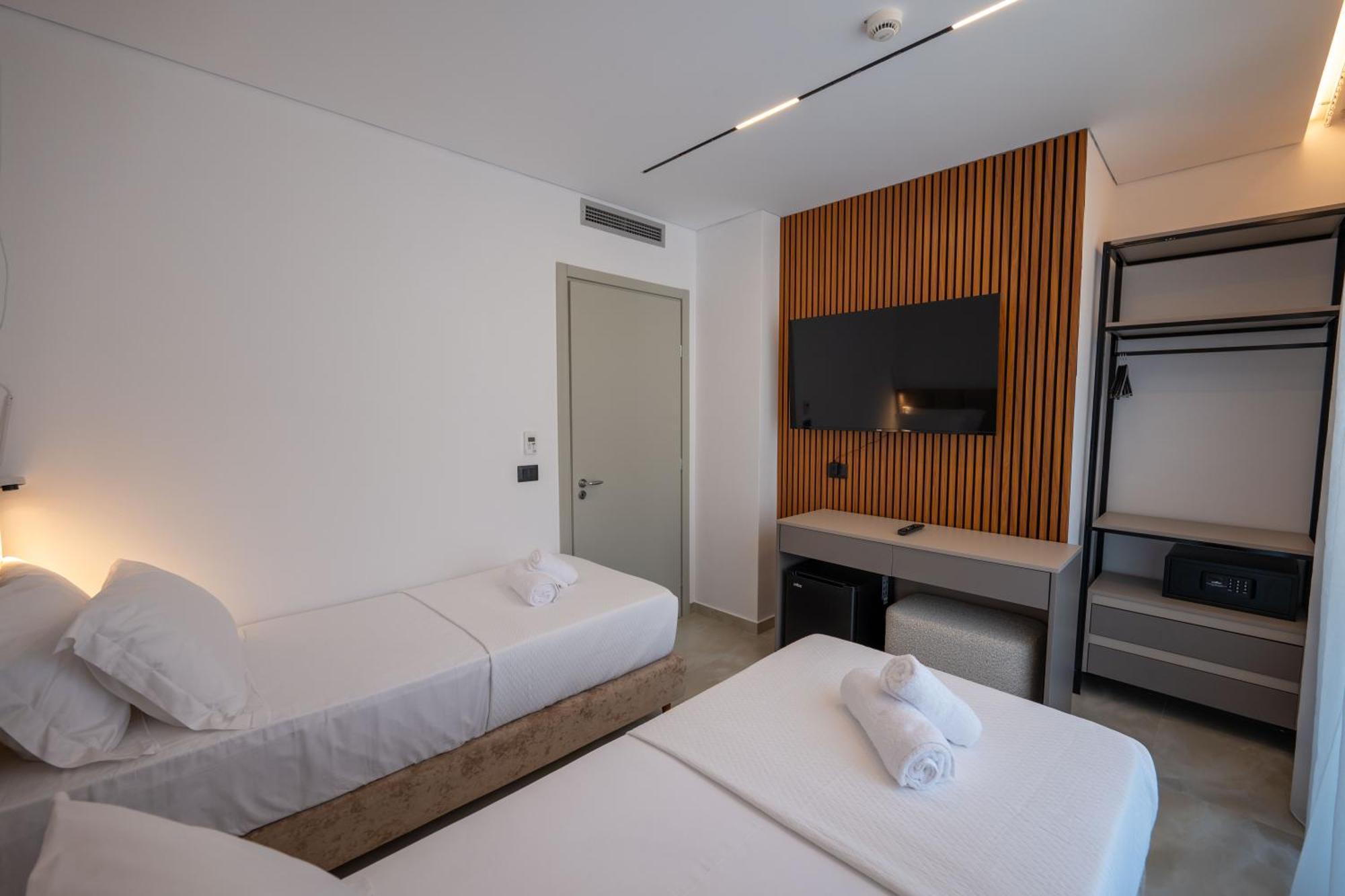 Litan Hotel Sarandë 外观 照片