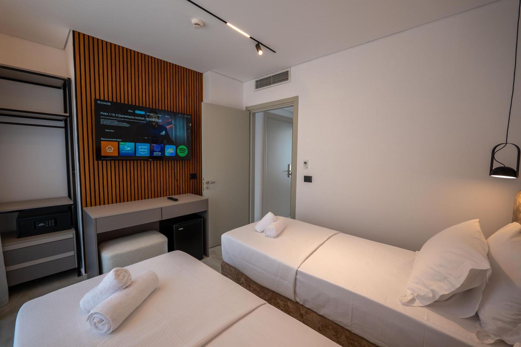 Litan Hotel Sarandë 外观 照片