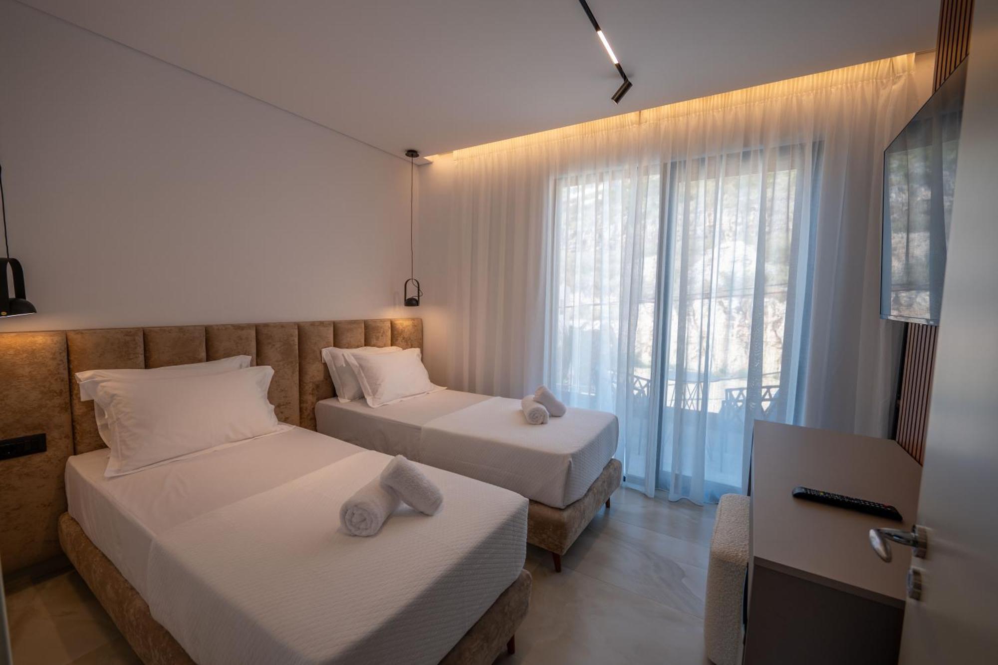 Litan Hotel Sarandë 外观 照片
